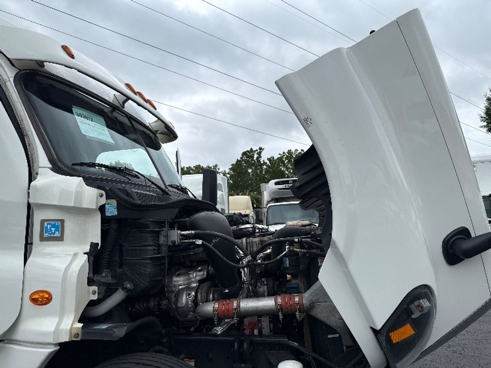 Sleeper Tractor-Heavy Duty Tractors-Freightliner-2020-Cascadia 12564ST-Greensboro-NC-469,764\n\t\tmiles-$ 59,000 - Image 20