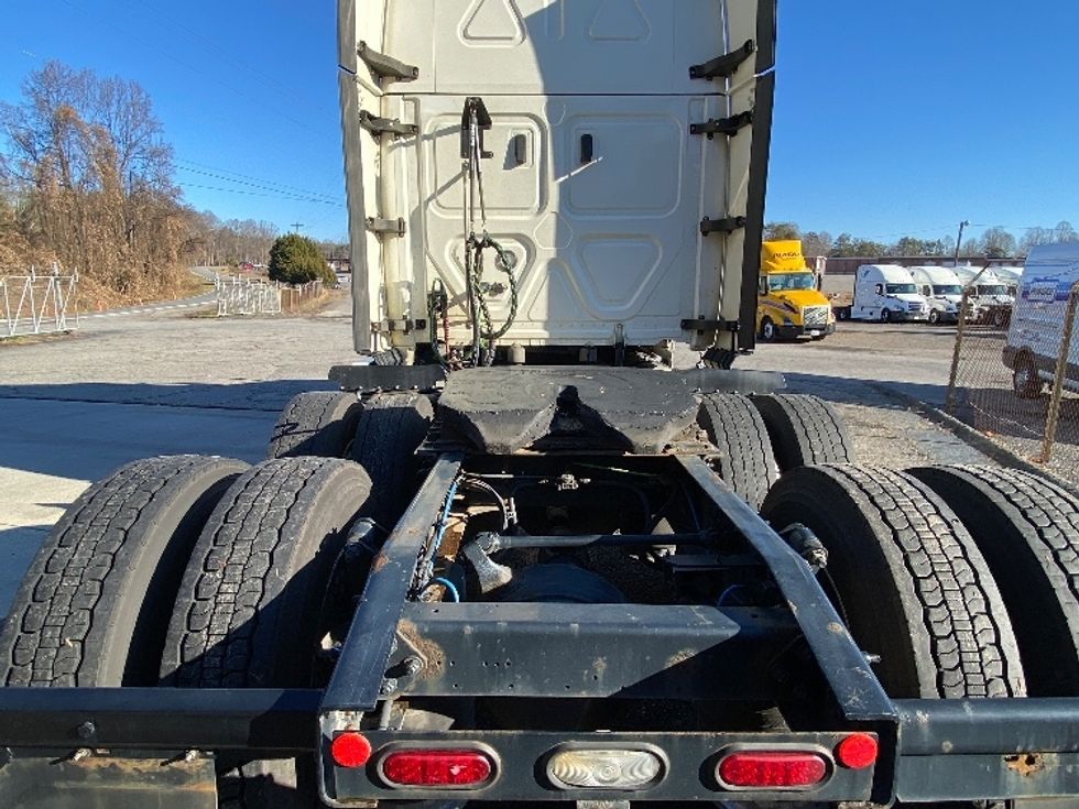 Sleeper Tractor-Heavy Duty Tractors-Freightliner-2020-Cascadia 12564ST-Greensboro-NC-479,830\n\t\tmiles-$ 52,000 - Image 6