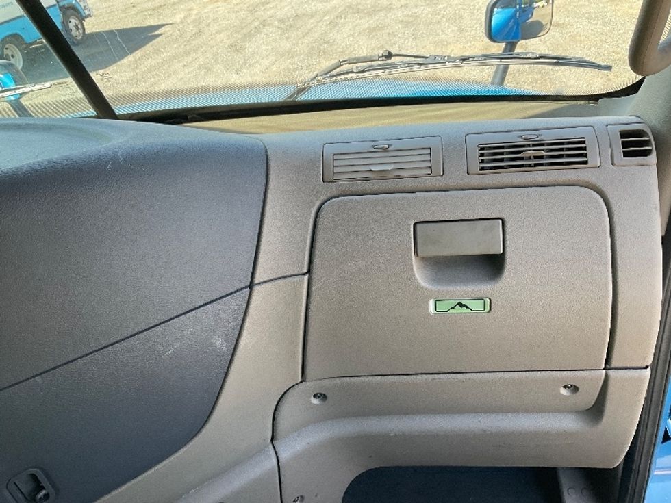 Sleeper Tractor-Heavy Duty Tractors-Freightliner-2020-Cascadia 12564ST-Indian Trail-NC-564,965\n\t\tmiles-$ 48,750 - Image 14