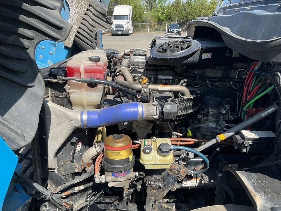 Sleeper Tractor-Heavy Duty Tractors-Freightliner-2020-Cascadia 12564ST-Indian Trail-NC-564,965\n\t\tmiles-$ 48,750 - Image 21