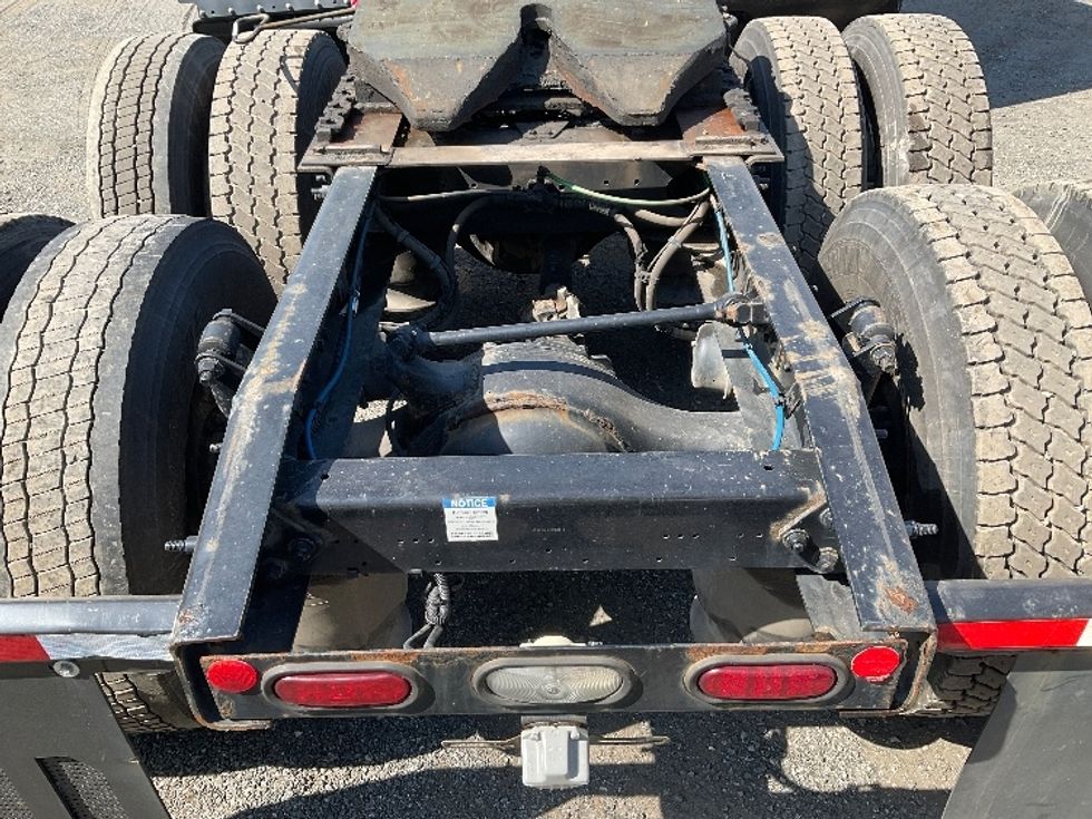 Sleeper Tractor-Heavy Duty Tractors-Freightliner-2020-Cascadia 12564ST-Indian Trail-NC-564,965\n\t\tmiles-$ 48,750 - Image 6