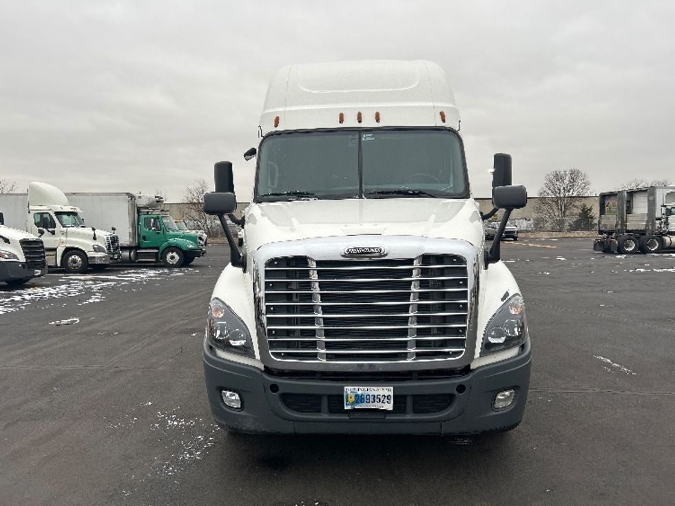 Sleeper Tractor-Heavy Duty Tractors-Freightliner-2020-Cascadia 12564ST-Indianapolis-IN-142,136\n\t\tmiles-$ 68,250 - Image 2