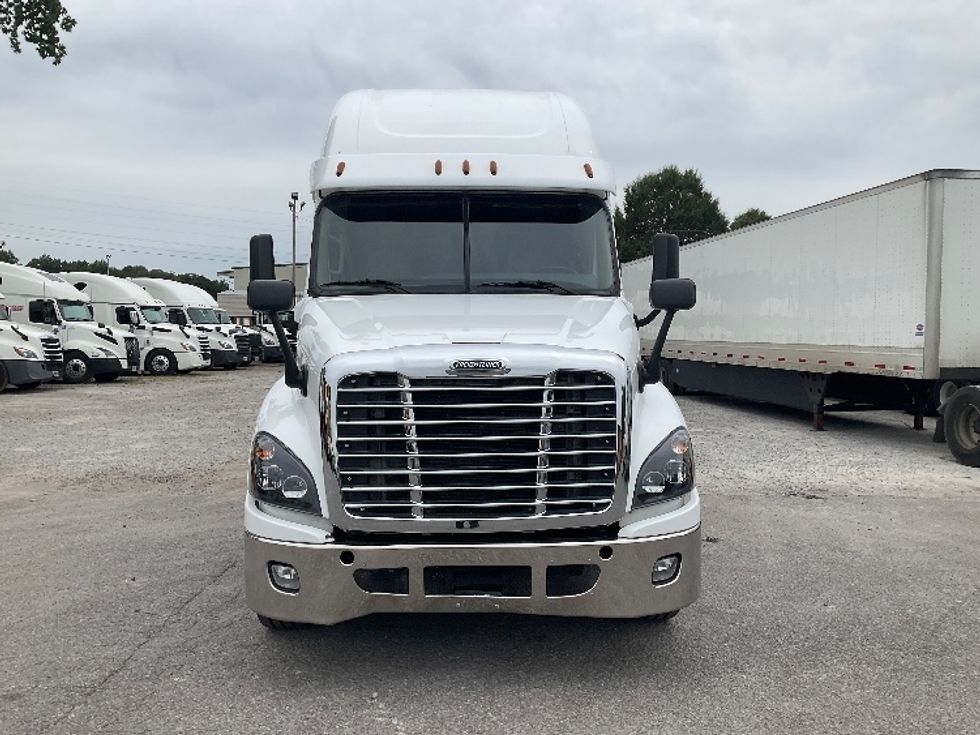 Sleeper Tractor-Heavy Duty Tractors-Freightliner-2020-Cascadia 12564ST-Jackson-TN-456,178\n\t\tmiles-$ 58,750 - Image 2