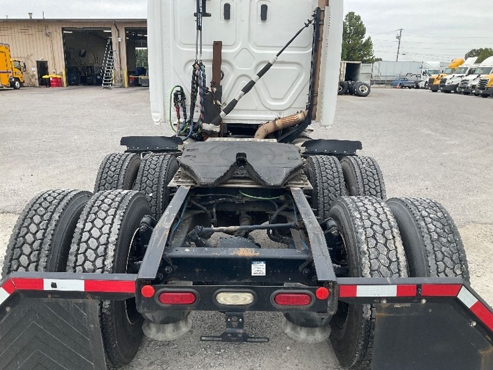 Sleeper Tractor-Heavy Duty Tractors-Freightliner-2020-Cascadia 12564ST-Jackson-TN-456,178\n\t\tmiles-$ 58,750 - Image 6