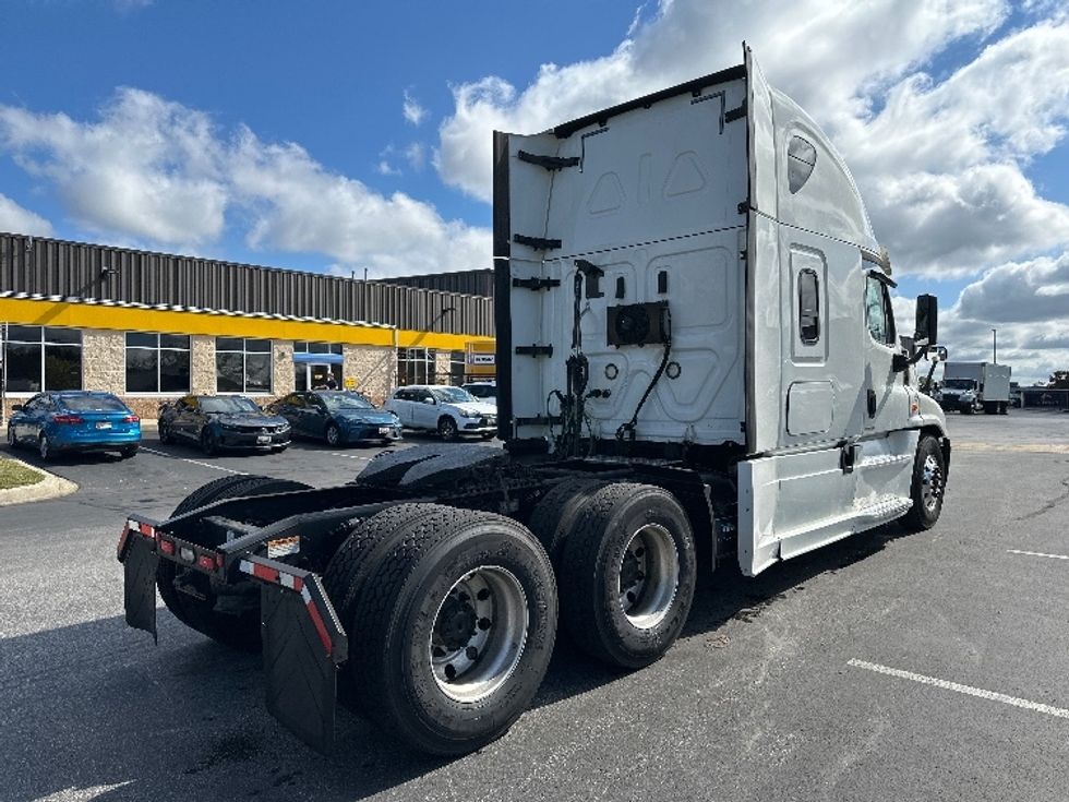 Sleeper Tractor-Heavy Duty Tractors-Freightliner-2020-Cascadia 12564ST-Jessup-MD-450,195\n\t\tmiles-$ 61,250 - Image 7