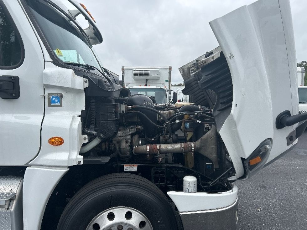 Sleeper Tractor-Heavy Duty Tractors-Freightliner-2020-Cascadia 12564ST-Jessup-MD-647,495\n\t\tmiles-$ 42,250 - Image 19