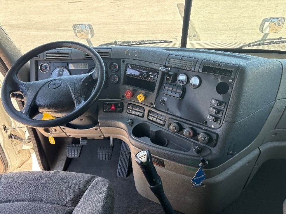 Sleeper Tractor-Heavy Duty Tractors-Freightliner-2020-Cascadia 12564ST-Katy-TX-287,788\n\t\tmiles-$ 69,000 - Image 12
