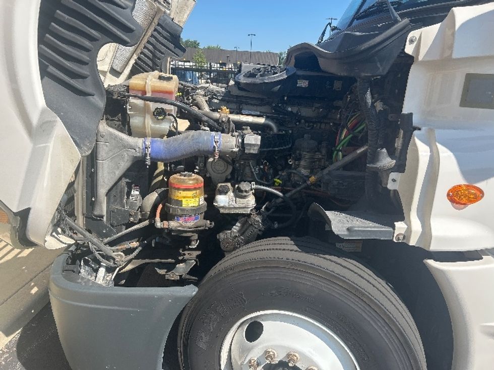 Sleeper Tractor-Heavy Duty Tractors-Freightliner-2020-Cascadia 12564ST-La Porte-IN-254,367\n\t\tmiles-$ 72,250 - Image 20