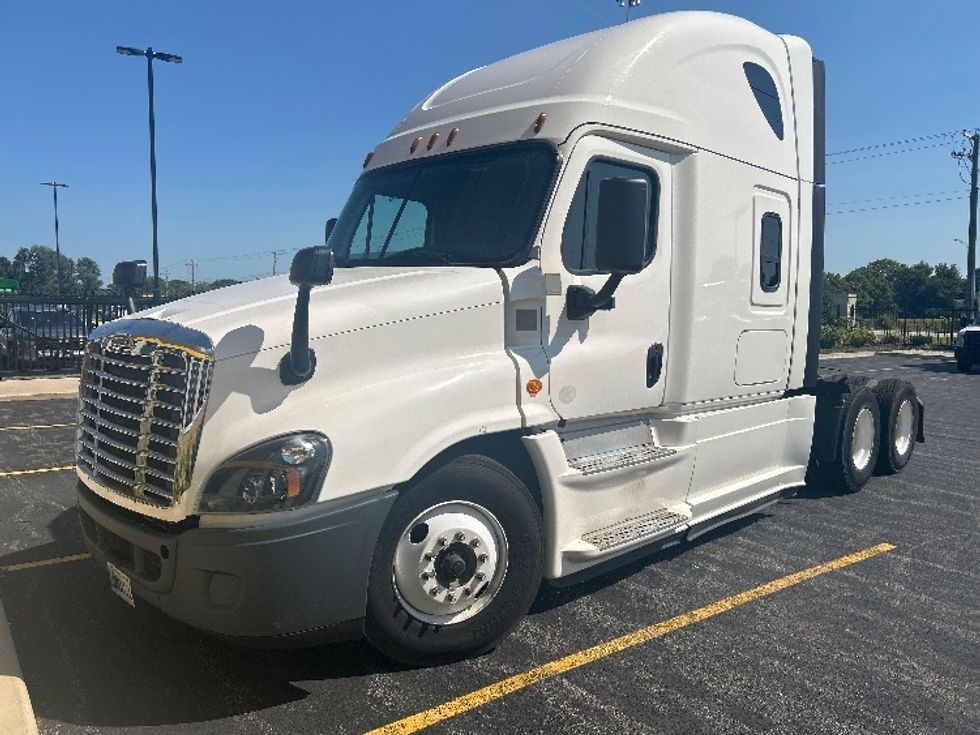 Sleeper Tractor-Heavy Duty Tractors-Freightliner-2020-Cascadia 12564ST-La Porte-IN-254,367\n\t\tmiles-$ 72,250 - Image 3