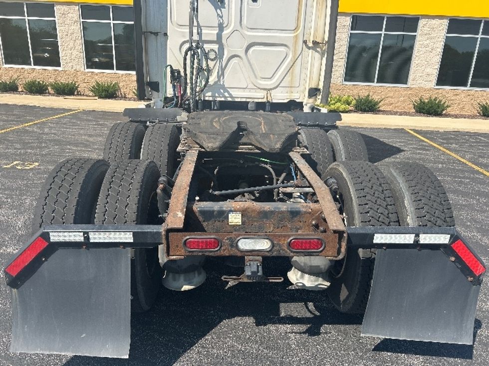 Sleeper Tractor-Heavy Duty Tractors-Freightliner-2020-Cascadia 12564ST-La Porte-IN-254,367\n\t\tmiles-$ 72,250 - Image 6