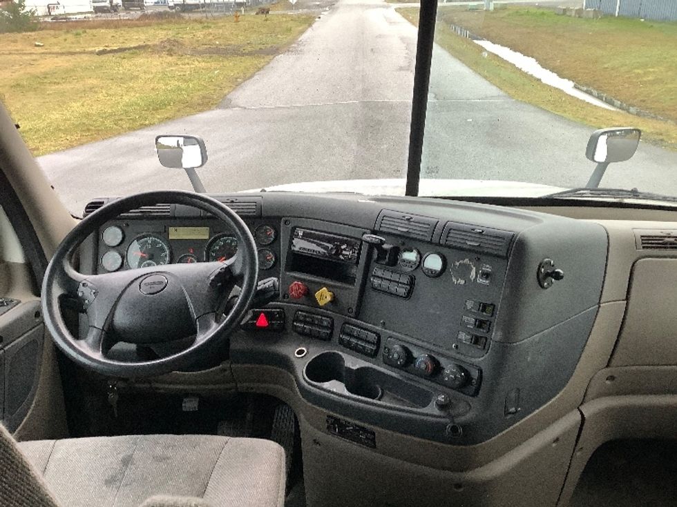 Sleeper Tractor-Heavy Duty Tractors-Freightliner-2020-Cascadia 12564ST-Lacey-WA-470,957\n\t\tmiles-$ 59,000 - Image 12