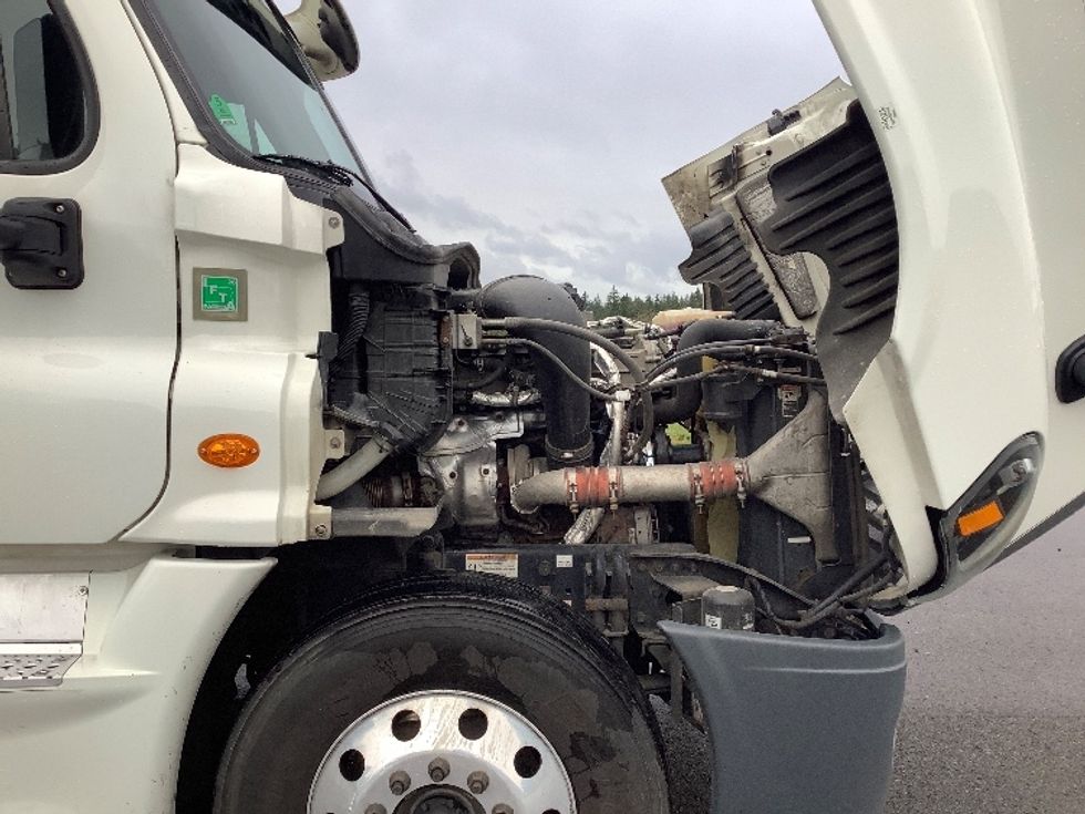 Sleeper Tractor-Heavy Duty Tractors-Freightliner-2020-Cascadia 12564ST-Lacey-WA-470,957\n\t\tmiles-$ 59,000 - Image 20