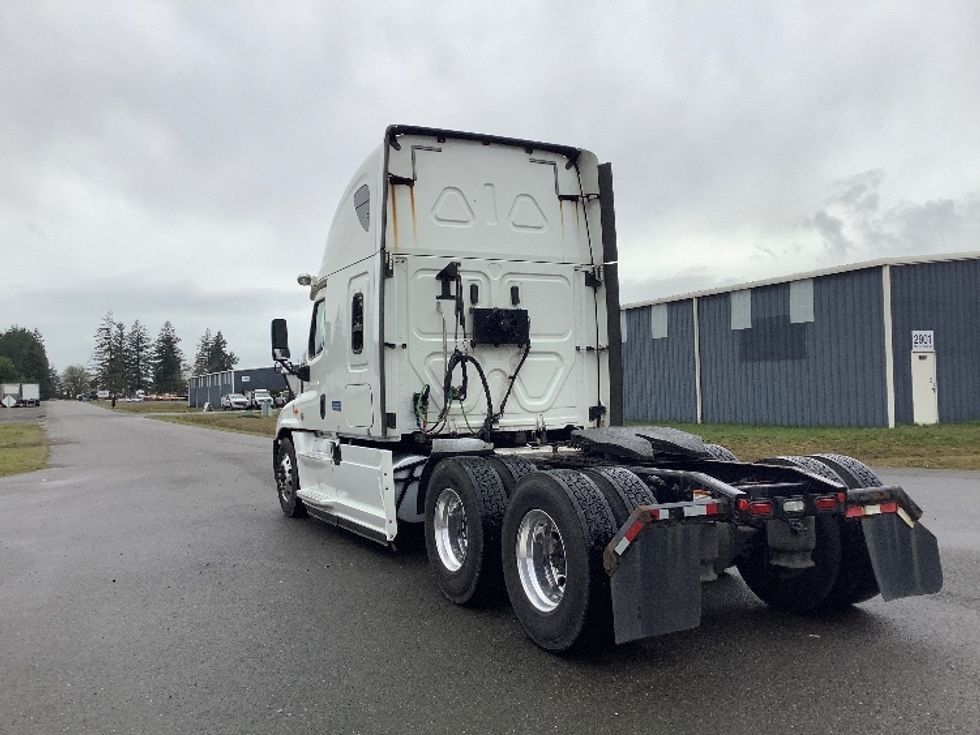 Sleeper Tractor-Heavy Duty Tractors-Freightliner-2020-Cascadia 12564ST-Lacey-WA-470,957\n\t\tmiles-$ 59,000 - Image 5