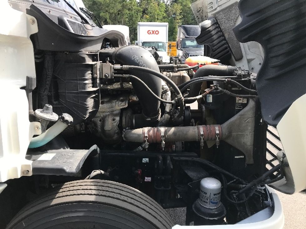 Sleeper Tractor-Heavy Duty Tractors-Freightliner-2020-Cascadia 12564ST-Ladson-SC-453,698\n\t\tmiles-$ 57,500 - Image 20