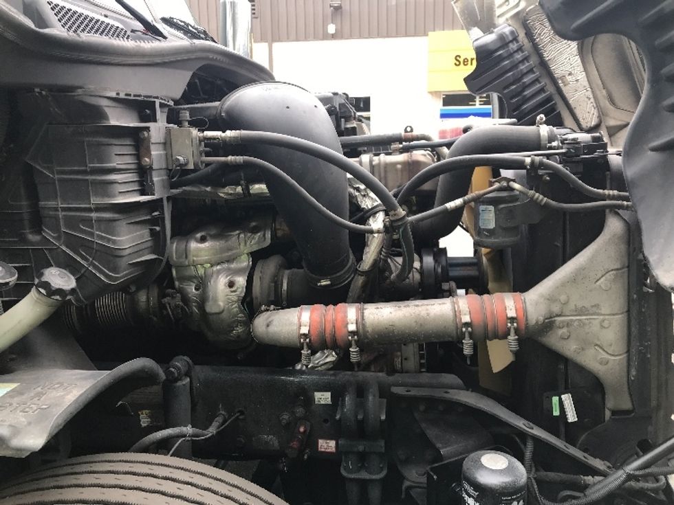 Sleeper Tractor-Heavy Duty Tractors-Freightliner-2020-Cascadia 12564ST-Ladson-SC-458,789\n\t\tmiles-$ 62,500 - Image 20