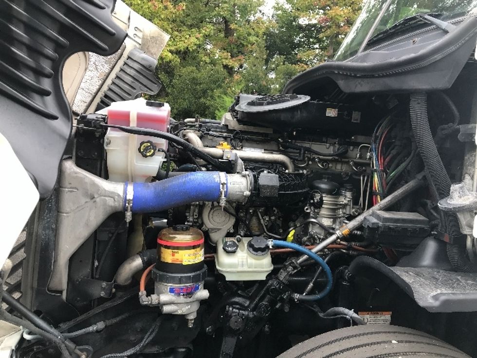 Sleeper Tractor-Heavy Duty Tractors-Freightliner-2020-Cascadia 12564ST-Ladson-SC-458,789\n\t\tmiles-$ 62,500 - Image 21