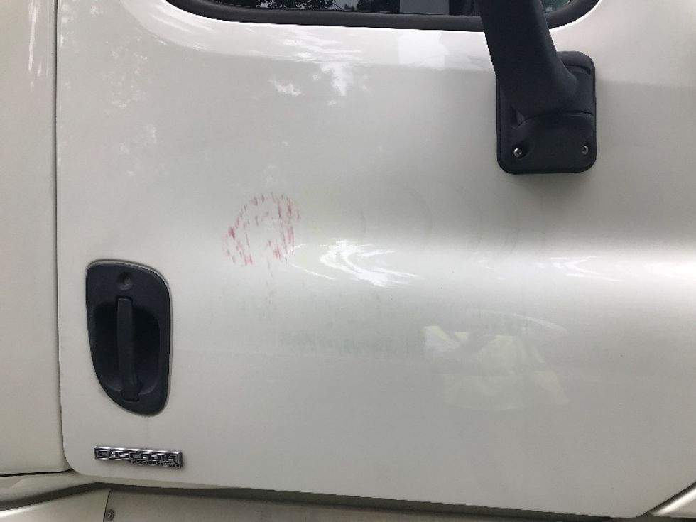 Sleeper Tractor-Heavy Duty Tractors-Freightliner-2020-Cascadia 12564ST-Ladson-SC-458,789\n\t\tmiles-$ 62,500 - Image 24