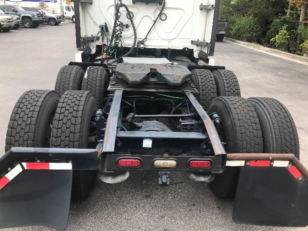 Sleeper Tractor-Heavy Duty Tractors-Freightliner-2020-Cascadia 12564ST-Ladson-SC-458,789\n\t\tmiles-$ 62,500 - Image 6