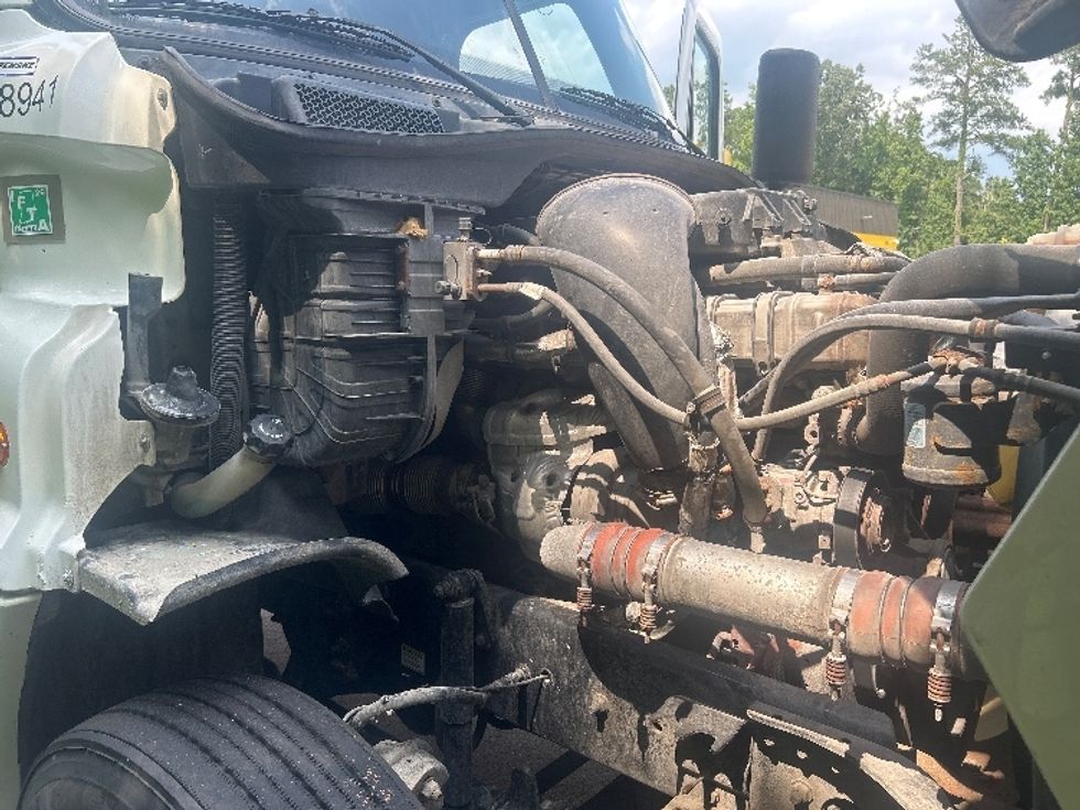 Sleeper Tractor-Heavy Duty Tractors-Freightliner-2020-Cascadia 12564ST-Ladson-SC-481,250\n\t\tmiles-$ 55,250 - Image 20