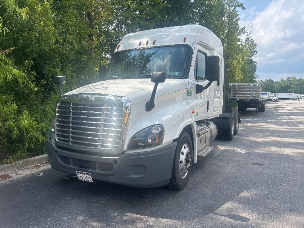 Sleeper Tractor-Heavy Duty Tractors-Freightliner-2020-Cascadia 12564ST-Ladson-SC-481,250\n\t\tmiles-$ 55,250 - Image 3