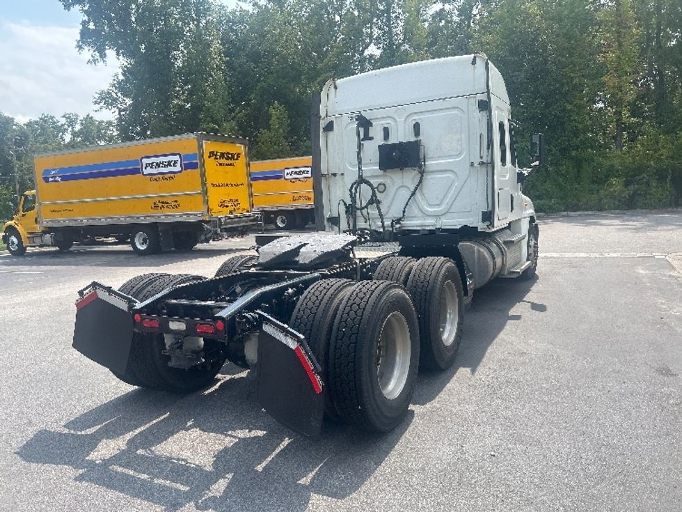 Sleeper Tractor-Heavy Duty Tractors-Freightliner-2020-Cascadia 12564ST-Ladson-SC-481,250\n\t\tmiles-$ 55,250 - Image 7