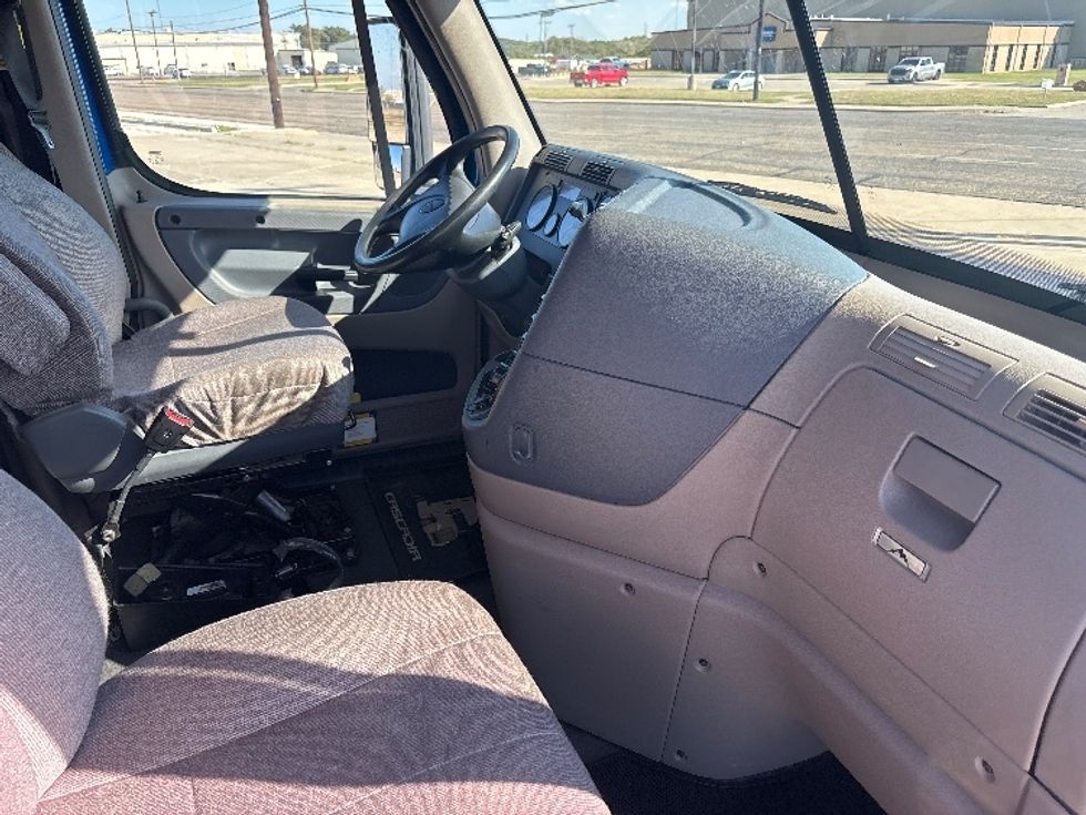 Sleeper Tractor-Heavy Duty Tractors-Freightliner-2020-Cascadia 12564ST-Lubbock-TX-507,495\n\t\tmiles-$ 58,250 - Image 15