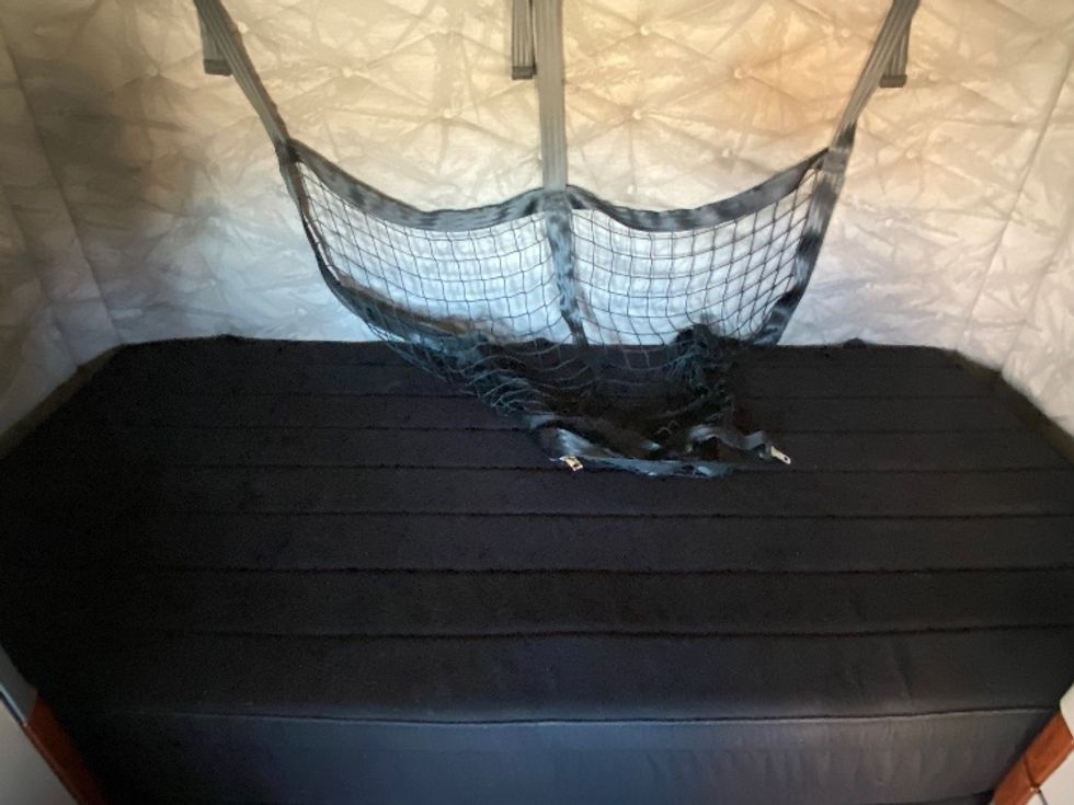 Sleeper Tractor-Heavy Duty Tractors-Freightliner-2020-Cascadia 12564ST-Martinsville-VA-619,704\n\t\tmiles-$ 41,750 - Image 17