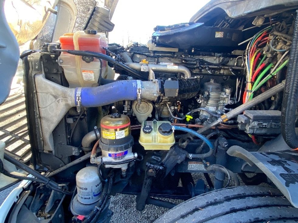 Sleeper Tractor-Heavy Duty Tractors-Freightliner-2020-Cascadia 12564ST-Martinsville-VA-619,704\n\t\tmiles-$ 41,750 - Image 21