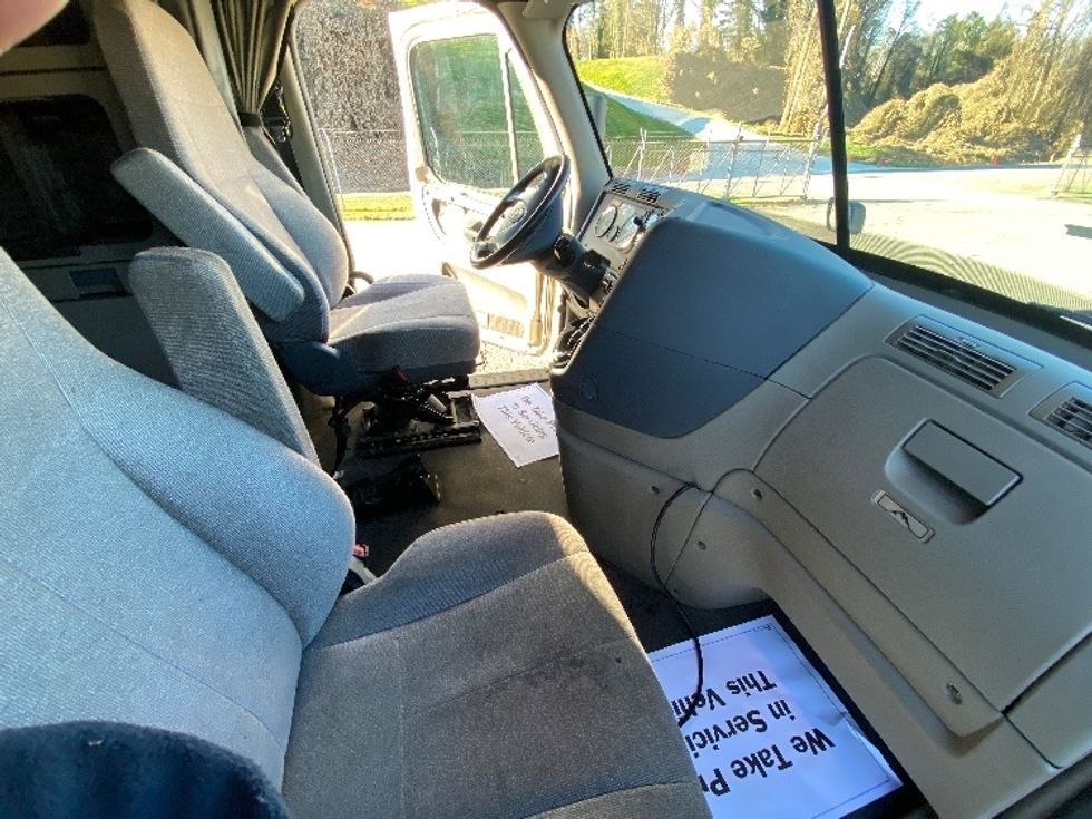 Sleeper Tractor-Heavy Duty Tractors-Freightliner-2020-Cascadia 12564ST-Martinsville-VA-632,215\n\t\tmiles-$ 42,500 - Image 15