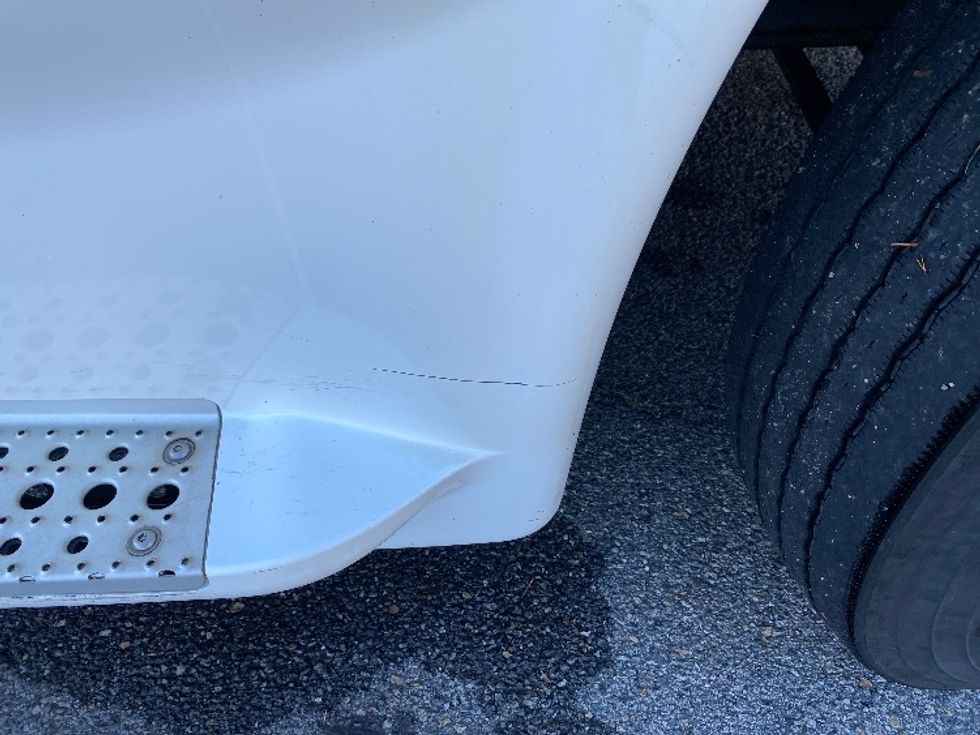 Sleeper Tractor-Heavy Duty Tractors-Freightliner-2020-Cascadia 12564ST-Martinsville-VA-632,215\n\t\tmiles-$ 42,500 - Image 22