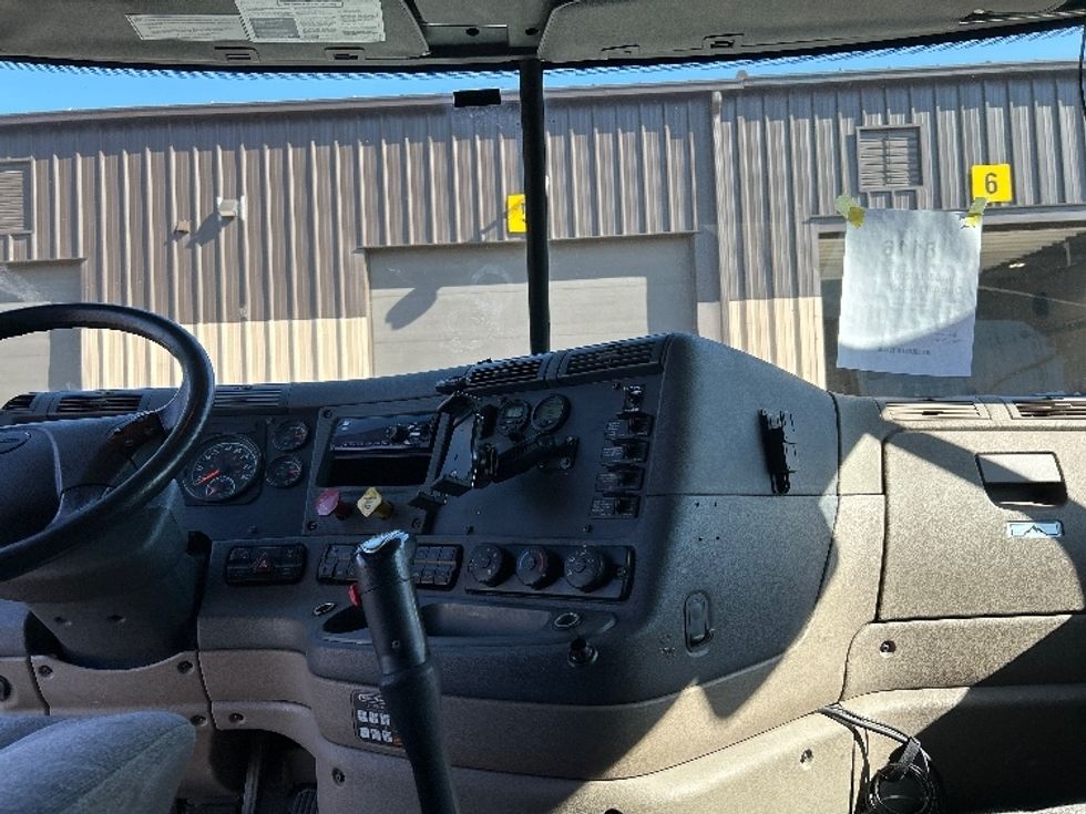 Sleeper Tractor-Heavy Duty Tractors-Freightliner-2020-Cascadia 12564ST-Middlefield-OH-371,360\n\t\tmiles-$ 57,250 - Image 12