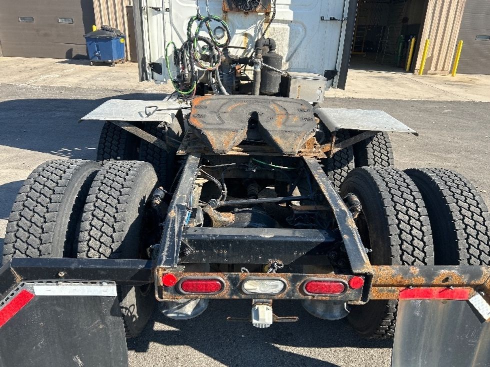 Sleeper Tractor-Heavy Duty Tractors-Freightliner-2020-Cascadia 12564ST-Middlefield-OH-371,360\n\t\tmiles-$ 57,250 - Image 6