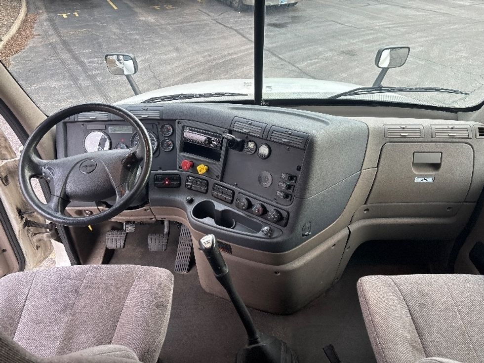 Sleeper Tractor-Heavy Duty Tractors-Freightliner-2020-Cascadia 12564ST-Middlefield-OH-378,377\n\t\tmiles-$ 51,250 - Image 12