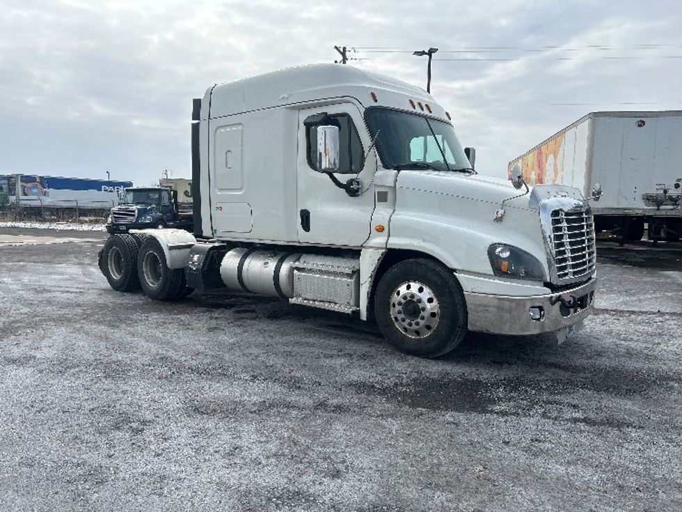 Sleeper Tractor-Heavy Duty Tractors-Freightliner-2020-Cascadia 12564ST-Middlefield-OH-456,955\n\t\tmiles-$ 54,750 - Image 1