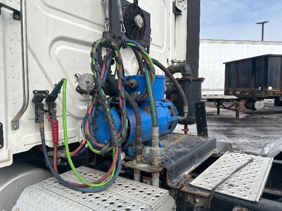 Sleeper Tractor-Heavy Duty Tractors-Freightliner-2020-Cascadia 12564ST-Middlefield-OH-456,955\n\t\tmiles-$ 54,750 - Image 22