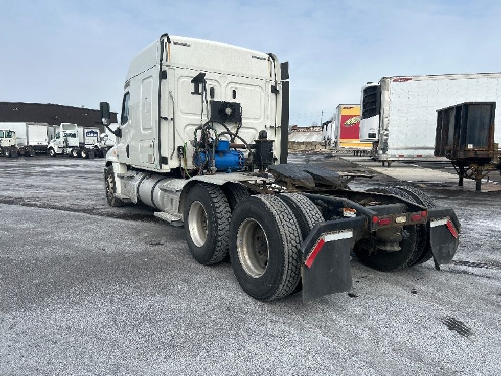 Sleeper Tractor-Heavy Duty Tractors-Freightliner-2020-Cascadia 12564ST-Middlefield-OH-456,955\n\t\tmiles-$ 54,750 - Image 5