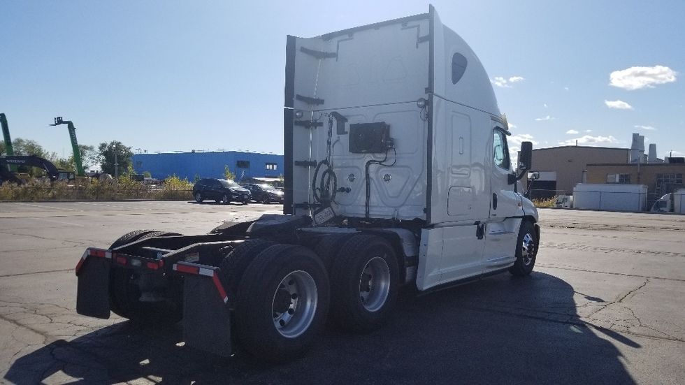 Sleeper Tractor-Heavy Duty Tractors-Freightliner-2020-Cascadia 12564ST-Mississauga-ON-825,839\n\t\tkm-$ 70,000 - Image 7