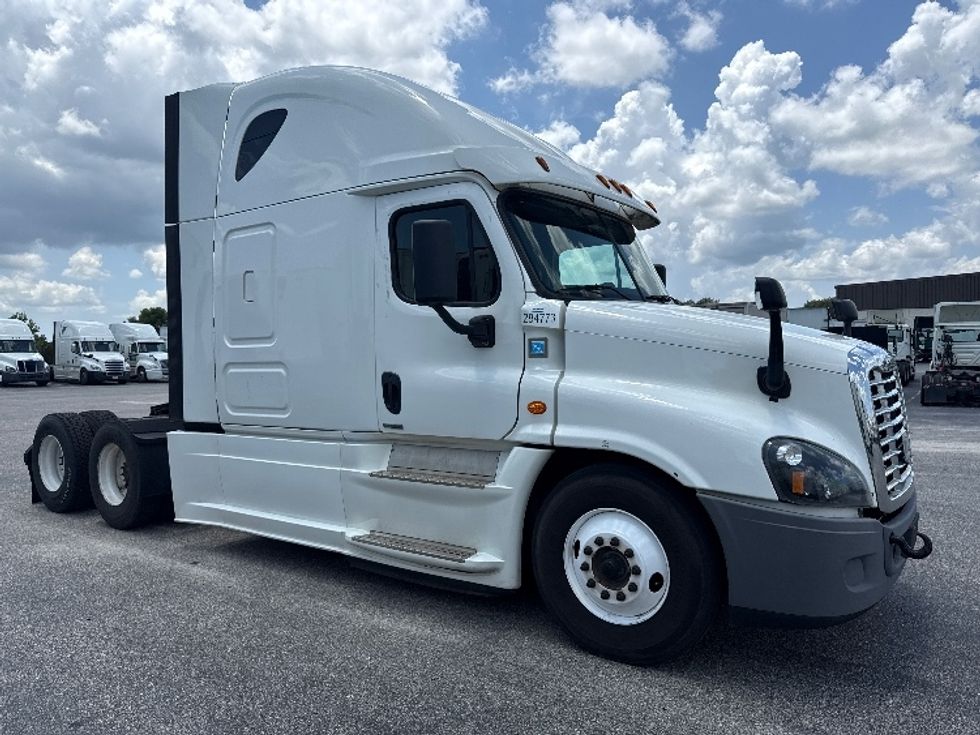 Sleeper Tractor-Heavy Duty Tractors-Freightliner-2020-Cascadia 12564ST-Mobile-AL-471,448\n\t\tmiles-$ 56,750 - Image 1