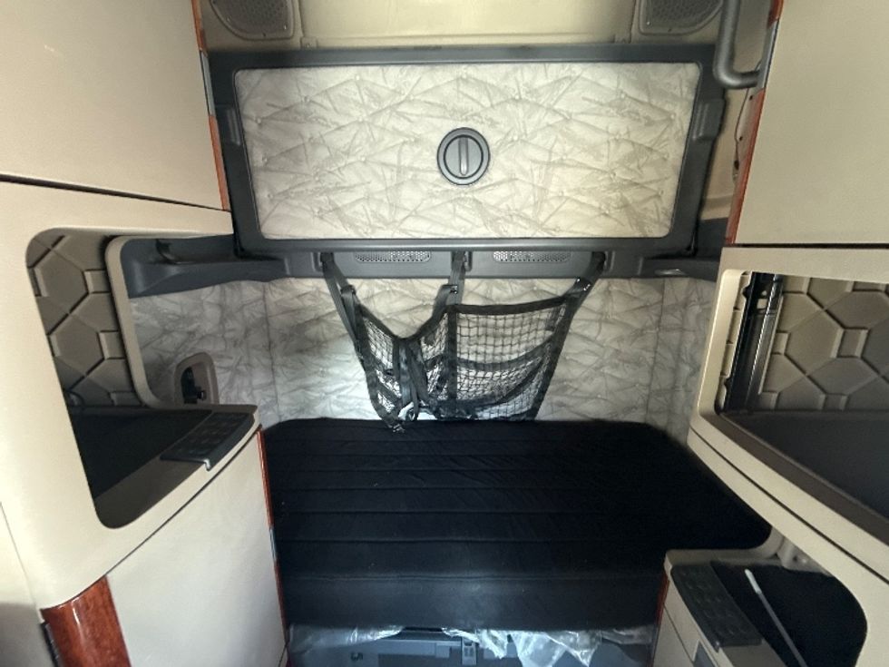 Sleeper Tractor-Heavy Duty Tractors-Freightliner-2020-Cascadia 12564ST-Mobile-AL-471,448\n\t\tmiles-$ 56,750 - Image 16