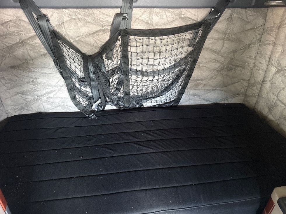 Sleeper Tractor-Heavy Duty Tractors-Freightliner-2020-Cascadia 12564ST-Mobile-AL-471,448\n\t\tmiles-$ 56,750 - Image 17