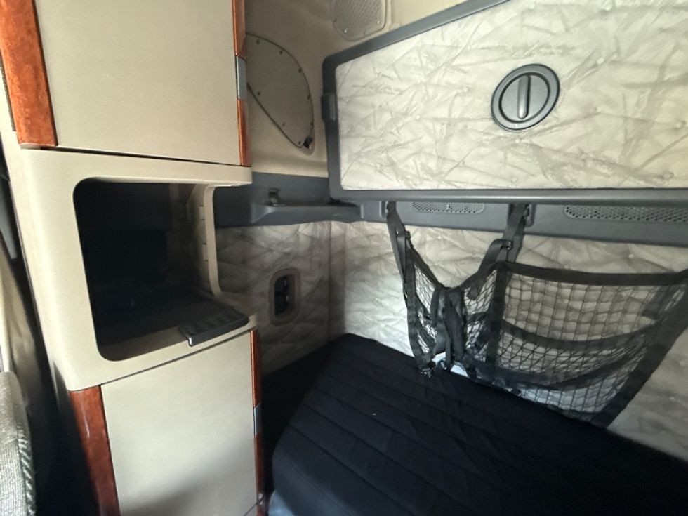 Sleeper Tractor-Heavy Duty Tractors-Freightliner-2020-Cascadia 12564ST-Mobile-AL-471,448\n\t\tmiles-$ 56,750 - Image 19