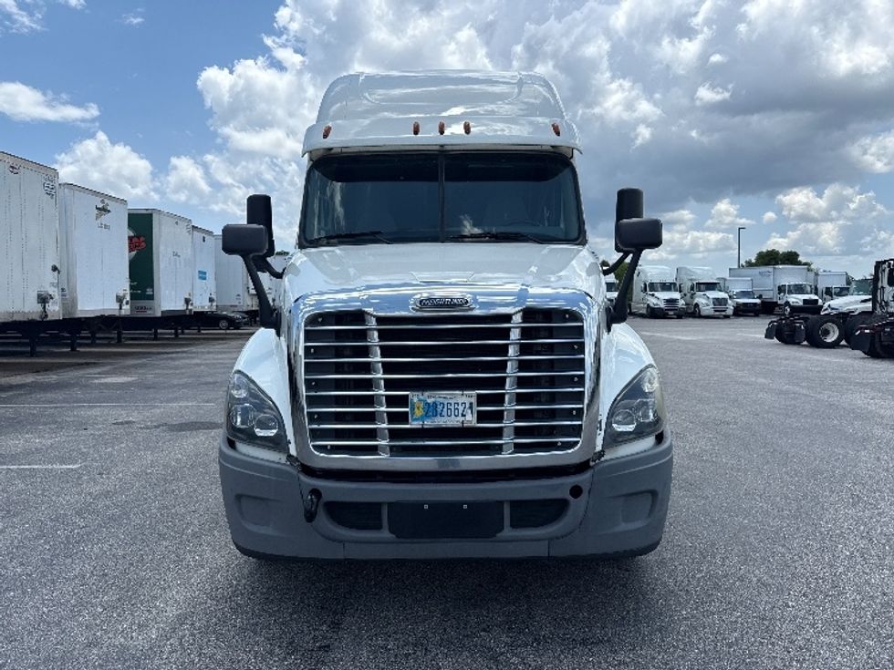 Sleeper Tractor-Heavy Duty Tractors-Freightliner-2020-Cascadia 12564ST-Mobile-AL-471,448\n\t\tmiles-$ 56,750 - Image 2