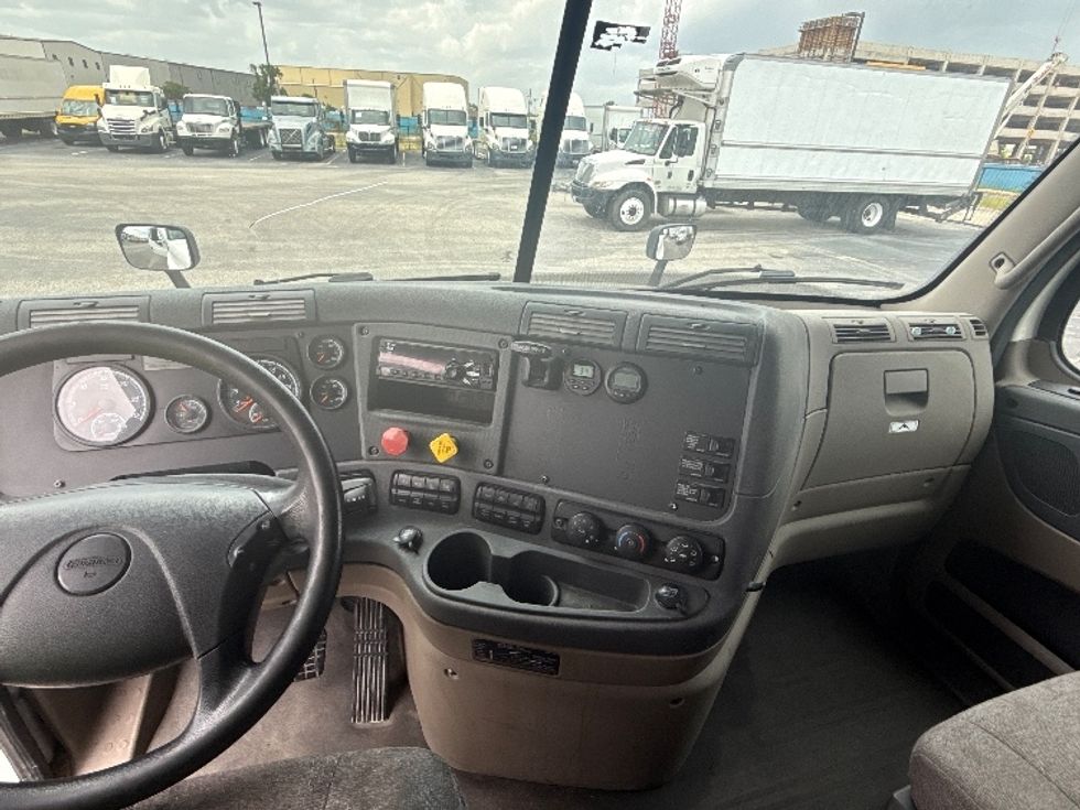 Sleeper Tractor-Heavy Duty Tractors-Freightliner-2020-Cascadia 12564ST-Mobile-AL-508,507\n\t\tmiles-$ 54,500 - Image 12