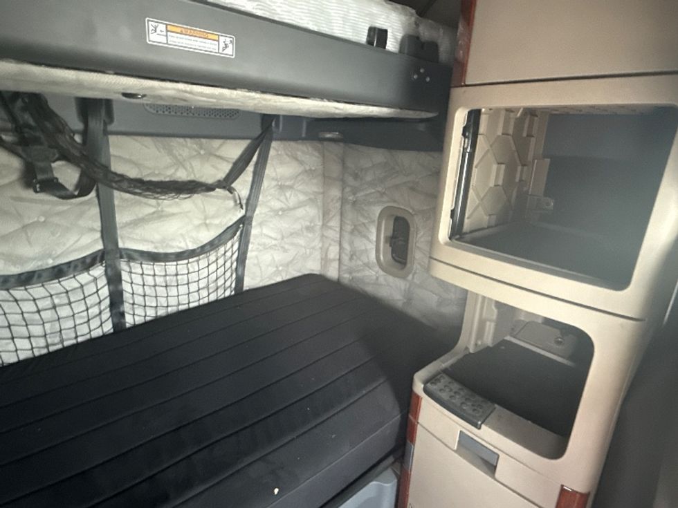 Sleeper Tractor-Heavy Duty Tractors-Freightliner-2020-Cascadia 12564ST-Mobile-AL-508,507\n\t\tmiles-$ 54,500 - Image 18