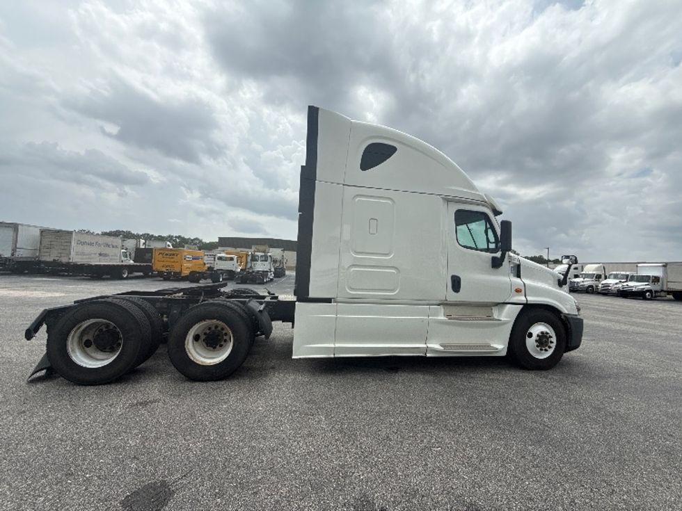 Sleeper Tractor-Heavy Duty Tractors-Freightliner-2020-Cascadia 12564ST-Mobile-AL-508,507\n\t\tmiles-$ 54,500 - Image 8