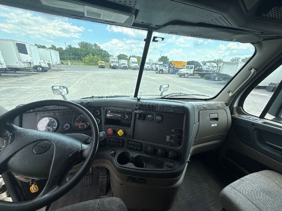 Sleeper Tractor-Heavy Duty Tractors-Freightliner-2020-Cascadia 12564ST-Mobile-AL-562,011\n\t\tmiles-$ 50,000 - Image 12