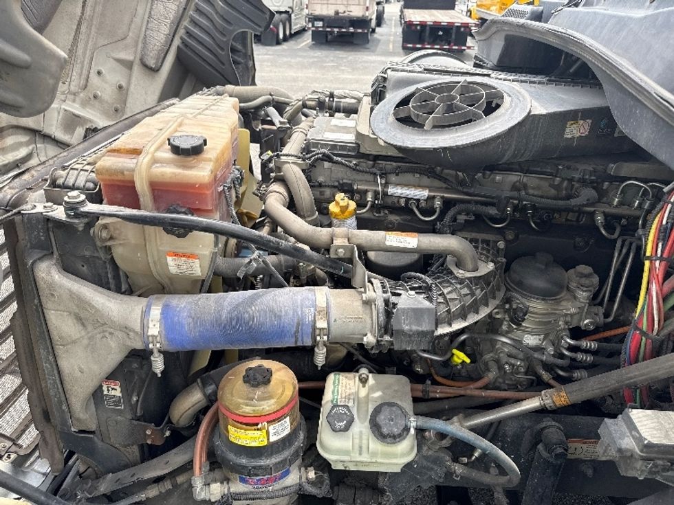 Sleeper Tractor-Heavy Duty Tractors-Freightliner-2020-Cascadia 12564ST-Mobile-AL-562,011\n\t\tmiles-$ 50,000 - Image 21