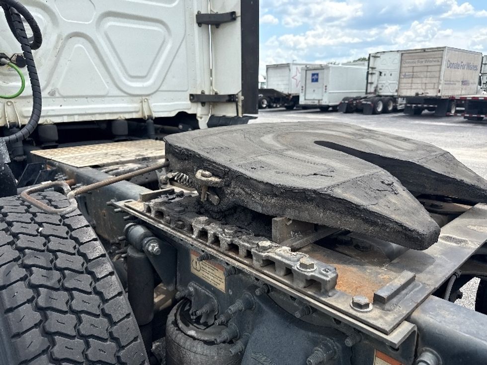 Sleeper Tractor-Heavy Duty Tractors-Freightliner-2020-Cascadia 12564ST-Mobile-AL-562,011\n\t\tmiles-$ 50,000 - Image 23