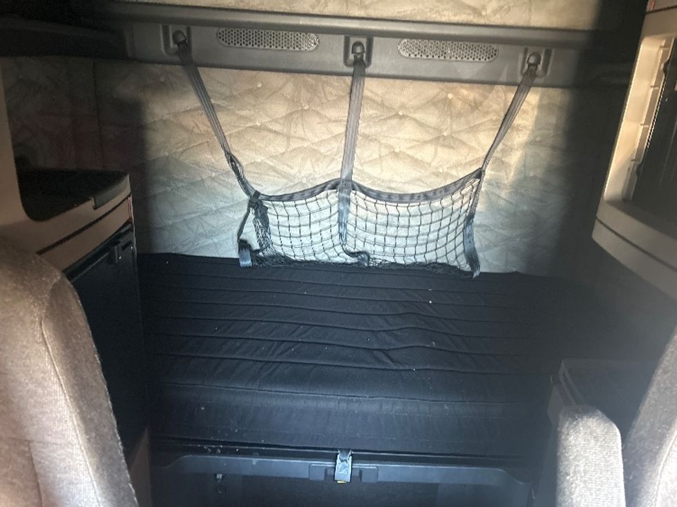 Sleeper Tractor-Heavy Duty Tractors-Freightliner-2020-Cascadia 12564ST-Monroe-OH-568,578\n\t\tmiles-$ 48,000 - Image 16