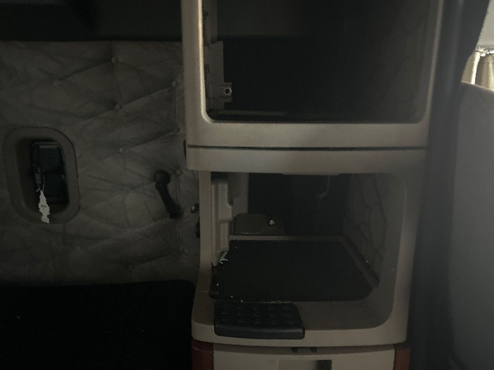 Sleeper Tractor-Heavy Duty Tractors-Freightliner-2020-Cascadia 12564ST-Monroe-OH-568,578\n\t\tmiles-$ 48,000 - Image 18